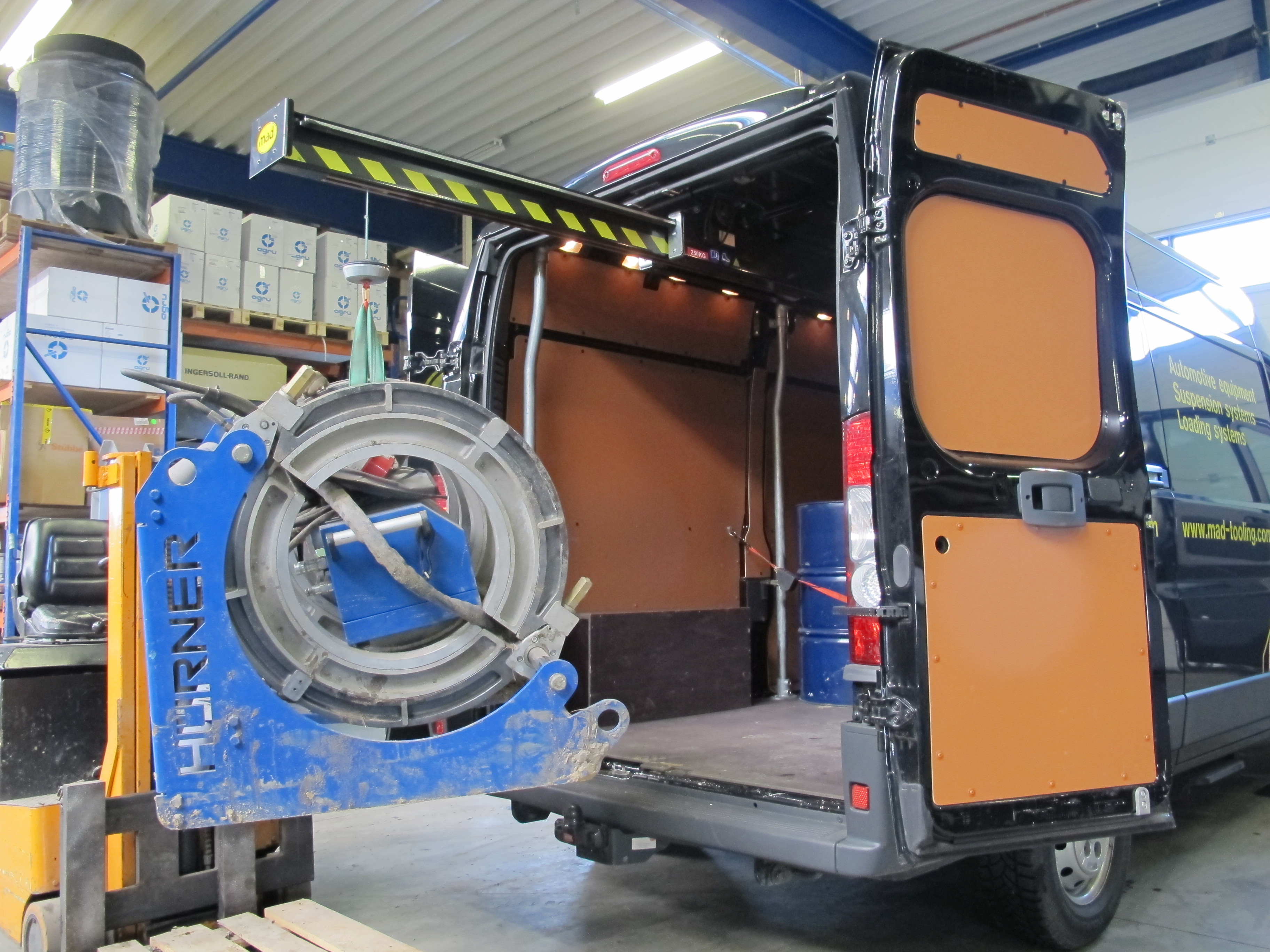 MAD EasyLoad Crane for Lifting, handling and loading industrial equipment into van